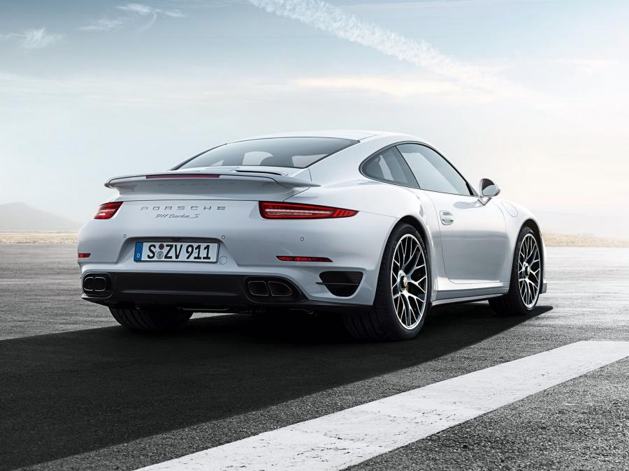  Porsche 911 Turbo S 2013 года  (фото 16 из 30)